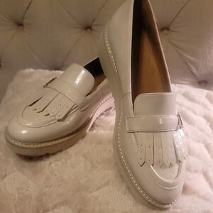 Chic White Fringe Loafers for Women